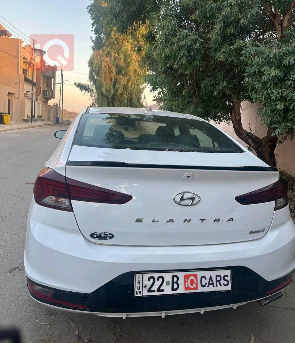 هيونداي النترا